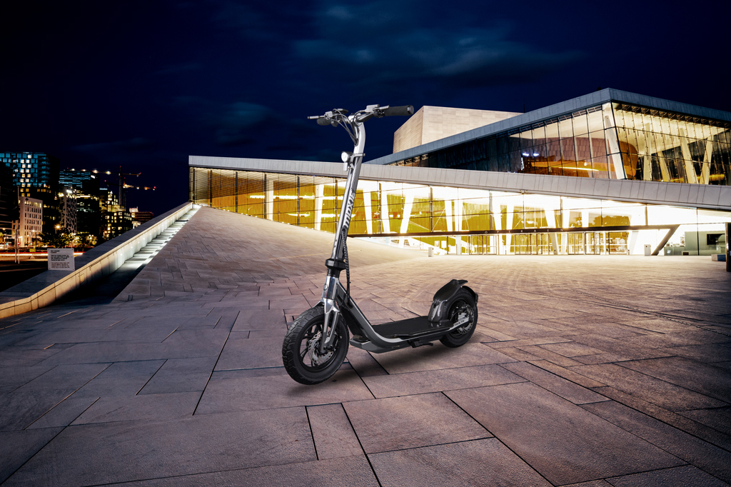 Moxie M8 Limited Edition, The Ultimate Electric Scooter | Moxie Micromobility Electric Scooters